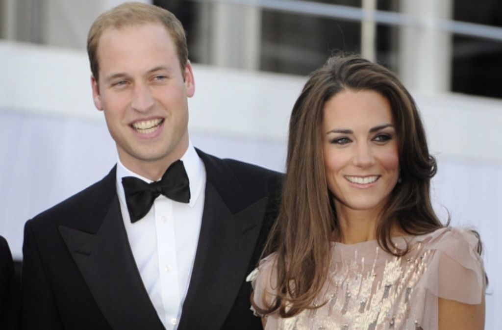 Dezember 2012: Also doch: Am 3. Dezember geben William und Kate bekannt, dass sie ein Kind erwarten. Kate leide unter starker Übelkeit, heißt es aus dem Palast. Deshalb sei sie in ein Krankenhaus eingeliefert worden.