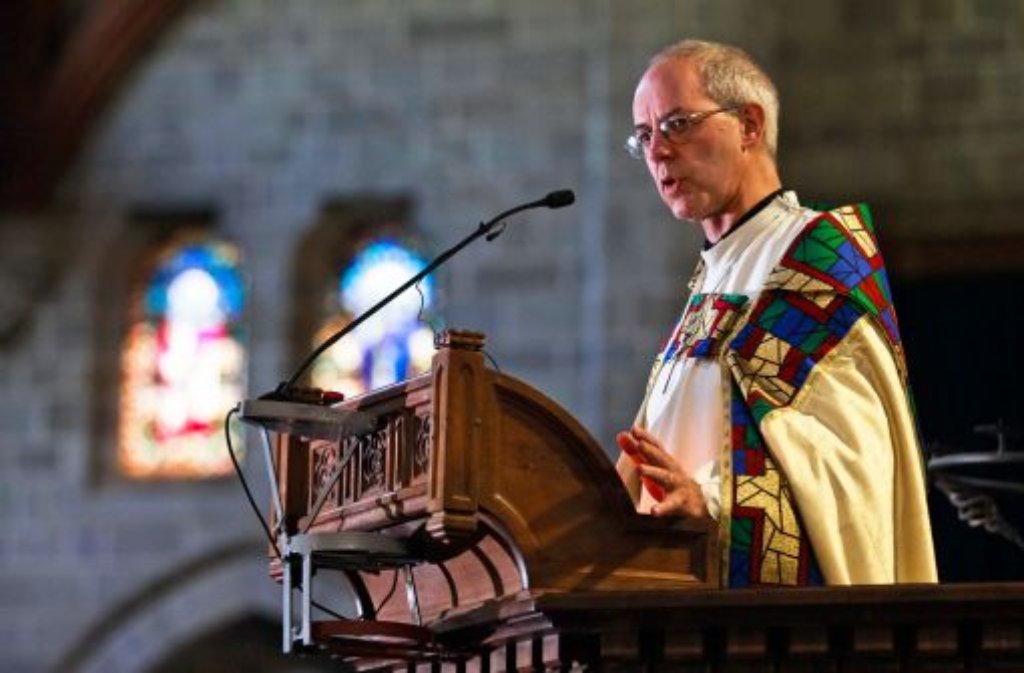 Die Taufe übernimmt der Erzbischof von Canterbury, Justin Welby, geistliches Oberhaupt der anglikanischen Kirche.
