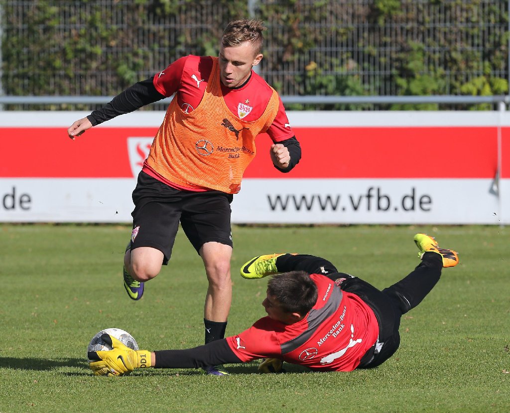 Der VfB Stuttgart muss am Freitagabend bei Borussia Dortmund ran - hier die Bilder vom Dienstag-Training.