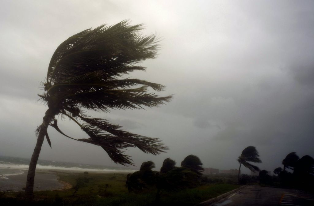 „Irma“ hatte beim Eintreffen in Kuba wieder an Fahrt gewonnen und wurde erneut zu einem Sturm der höchsten Kategorie fünf.