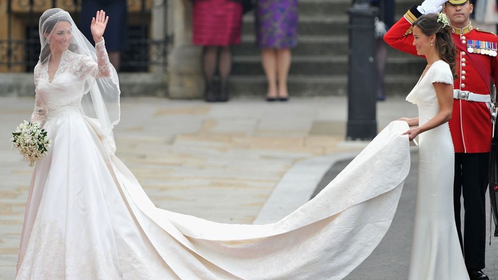  Im Urlaub, vor romantischer Kulisse, mit Kniefall und Diamantring – so und nicht anders soll für viele ein Heiratsantrag sein. Einen solchen soll nun auch Pippa Middleton bekommen haben – weiß zumindest die britische Klatschpresse. 