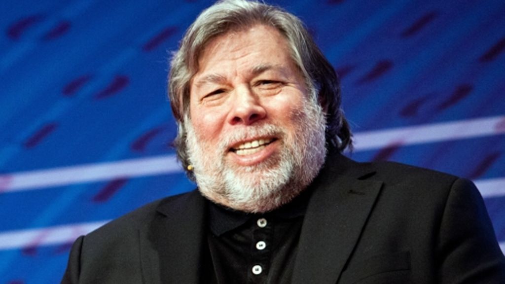  Steve Wozniak gilt als einer der größten IT-Pioniere aller Zeiten. Der leidenschaftliche Tüftler gründete in den 1970er Jahren gemeinsam mit Steve Jobs den Milliardenkonzern Apple und entwarf die legendären PCs Apple I und Apple II. Am 11. August wird „Woz“ 65 Jahre alt. 