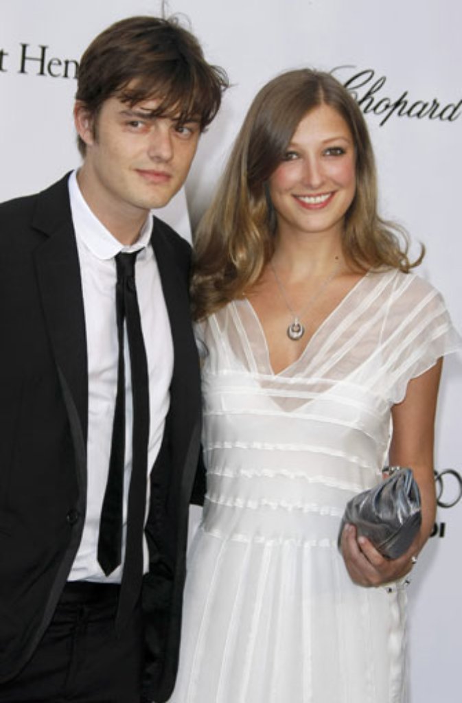 Alexandra Maria Lara mit ihrem Mann Sam Riley bei den Filmfestspielen in Cannes 2008.