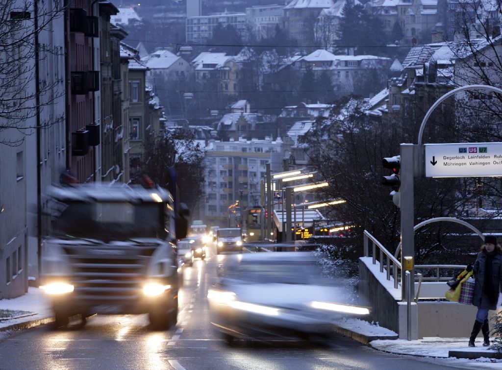 Das  Tempolimit auf der Hohenheimer Straße gilt als Erfolgsmodell. Foto: Lg/Achim Zweygarth