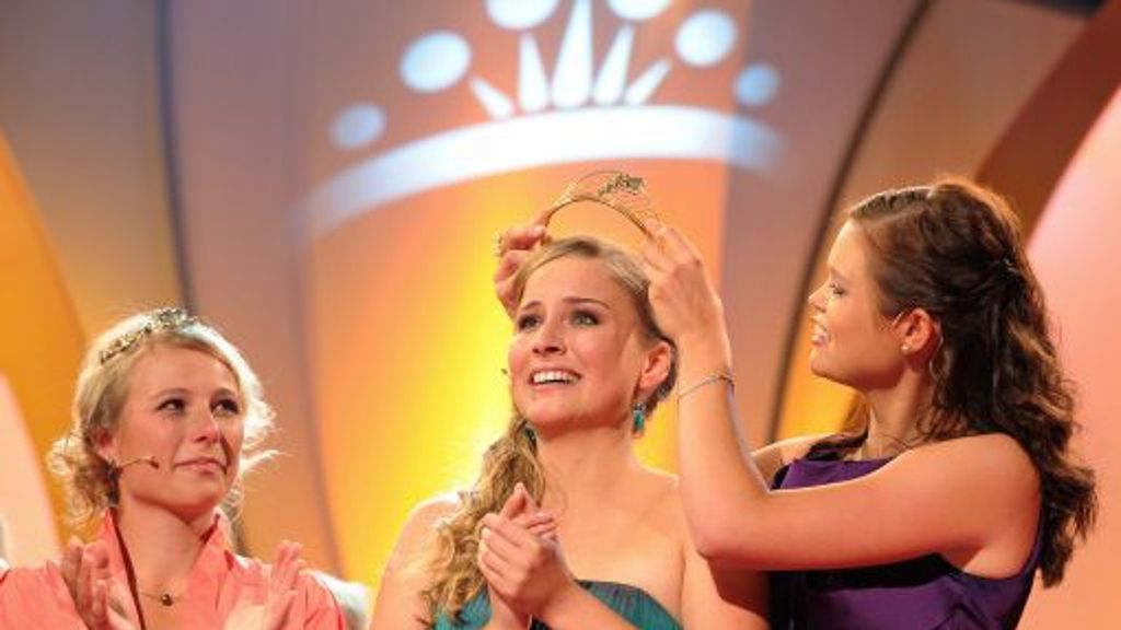  Annika Strebel heißt die neue deutsche Weinkönigin. Die23-Jährige hat bei Wahl vor allem mit ihrem Charme und ihrer Leidenschaft gepunktet. 