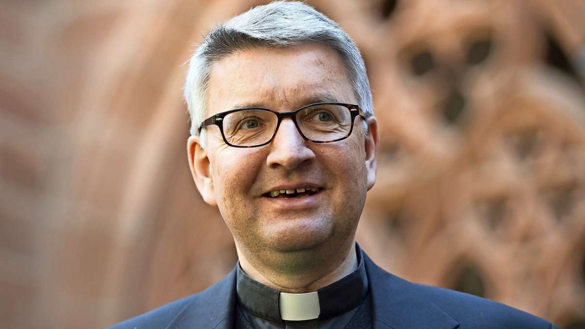  Ungewöhnliche Aktion des Mainzer Bischofs: Peter Kohlgraf hat sich am im Internet mit Jugendlichen zum Zocken getroffen. Der Bischof hatte aber ein ernstes Anliegen. 
