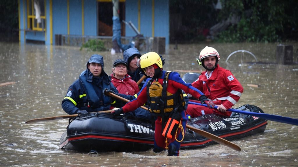 Hochwasser in Bayern: Vier Tote nach Überschwemmung