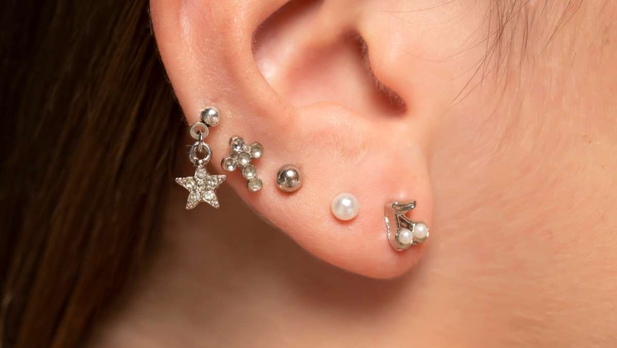 Das wohl am häufigsten verbreitete Piercing: Ohrringe.