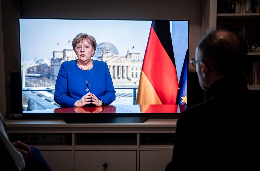 Angela Merkel sprach am Mittwochabend zum deutschen Volk. Foto: dpa/Fabian Strauch