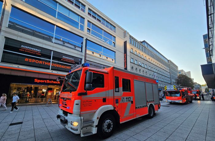 Peek und Cloppenburg in Stuttgart: Falscher Brandalarm: Kunden müssen Kaufhaus verlassen