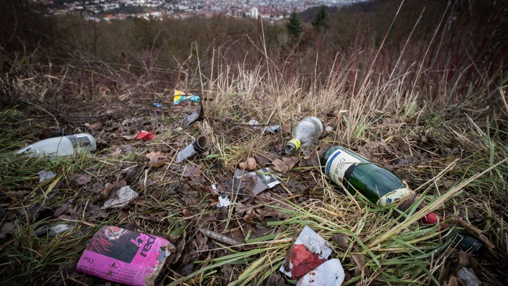 Müll auf dem Monte Scherbelino: Silvestermüll verschandelt Birkenkopf