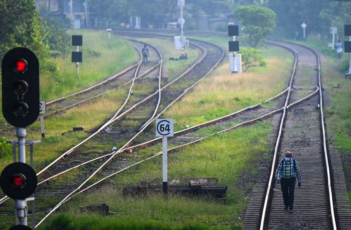 Bahngleise bleiben oft leer, weil in Sri Lanka kaum Züge fahren.