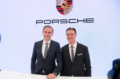 Oliver Blume (links), Vorstandsvorsitzender der Porsche AG, und Lutz Meschke (r), stellvertretender Vorstandsvorsitzender und Vorstand Finanzen und IT Foto: dpa