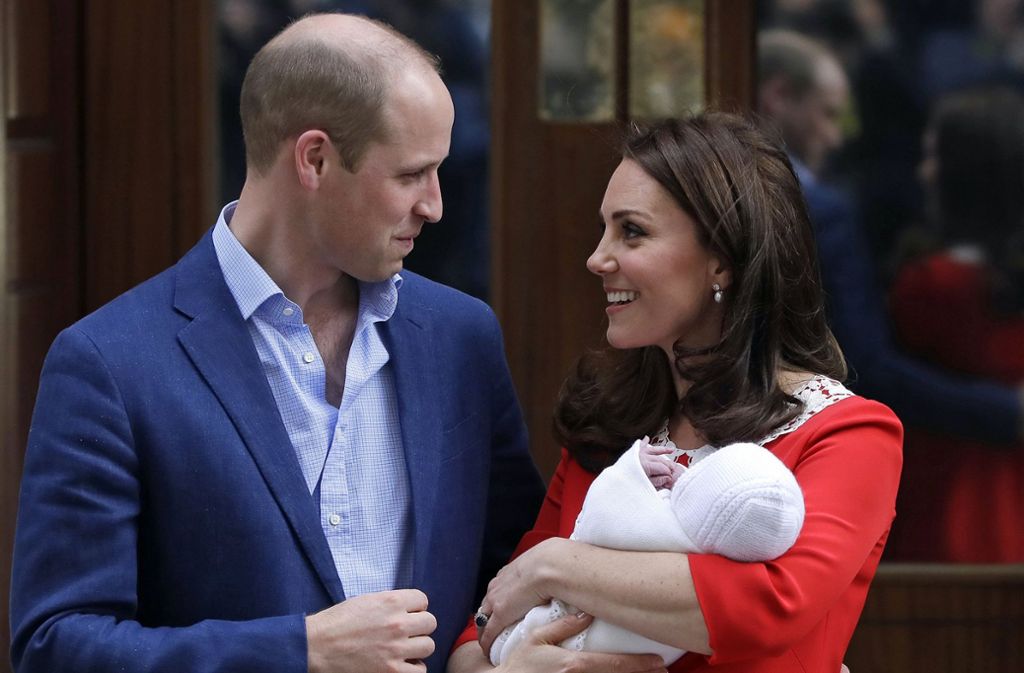 Prinz Louis, das dritte Kind von Herzogin Kate und Prinz William, kam im April zur Welt. Wer seine Paten werden könnten? Es wird viel spekuliert...
