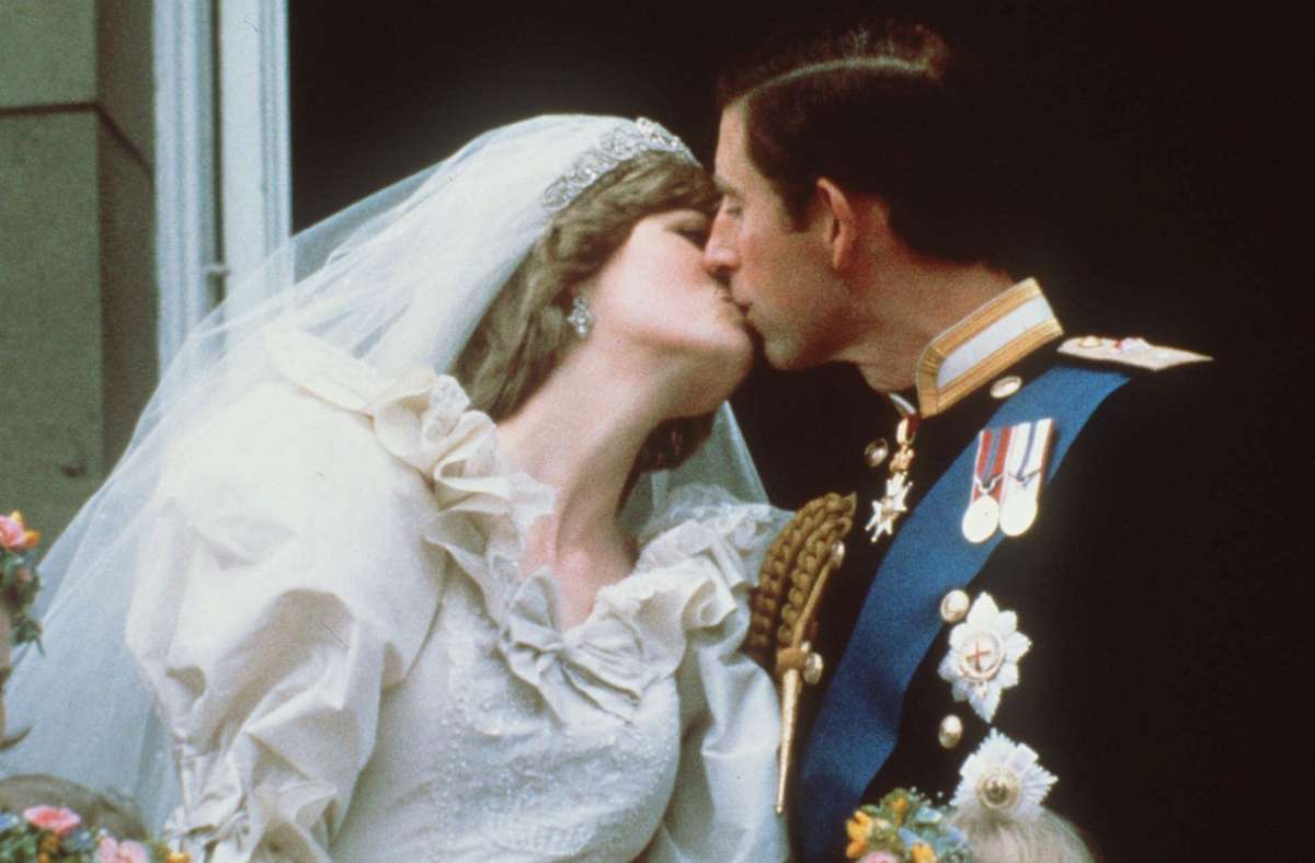 Optisch kam Scott Thomas der echten Diana (hier an ihrem Hochzeitstag im Jahr 1981) schon relativ nah.
