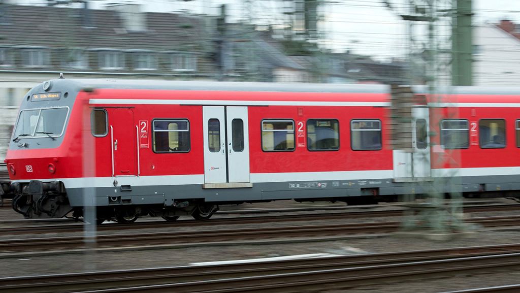 Mit der S-Bahn nach Nürnberg: Fünfjährige reist aus Langeweile alleine mit dem Zug