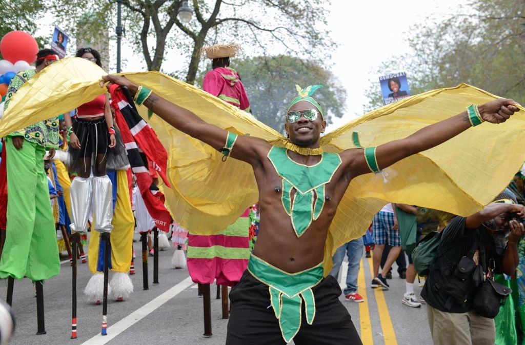 Die Parade ist des Karnivals und feiert die karibische Kultur.