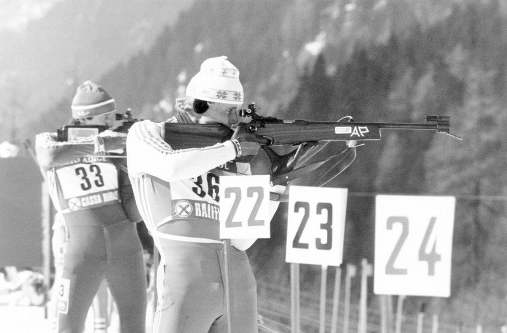 Peter Angerer bei der Biathlon-WM 1983 in Antholz – ein Jahr später gewann der Deutsche Olympia-Gold in Sarajewo.Gottlieb Taschler 2016 als OK-Chef von Antholz Foto: imago