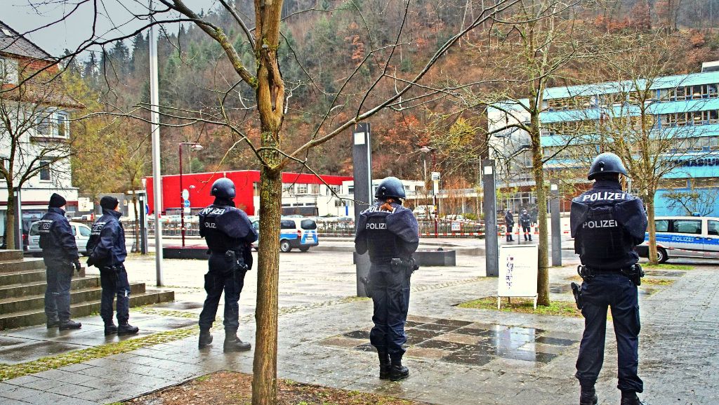 Amokwarnungen in Baden-Württemberg und Hessen: Drohmails alarmieren die Polizei