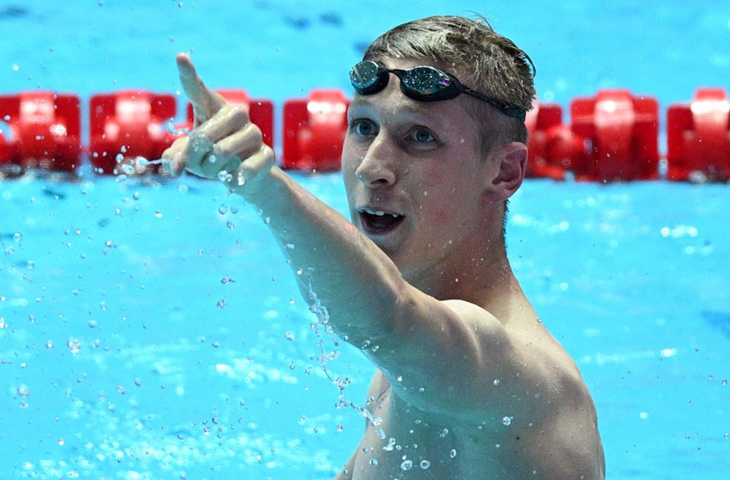 Florian Wellbrock (21) ist der neue Star des deutschen Schwimmsports. Bei der Weltmeisterschaft in Südkorea war der Magdeburger mit seinen Goldmedaillen über zehn Kilometer und 1500 Meter der erste Mensch, der WM-Einzeltitel im Freiwasser und im Becken gewinnen konnte.