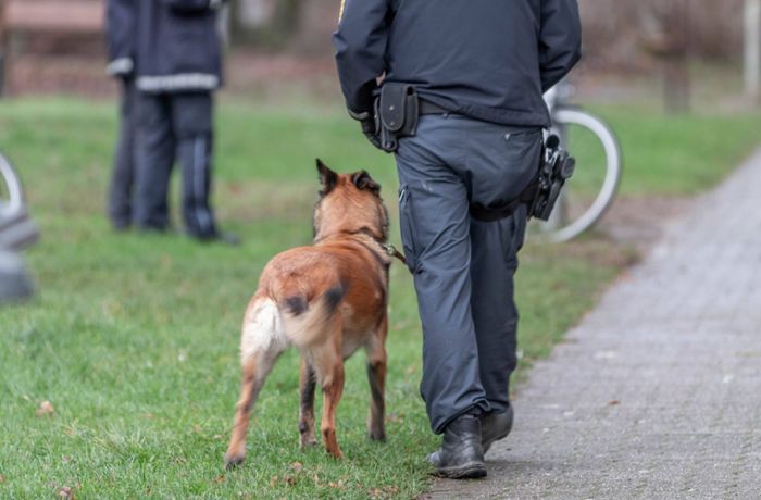 Esslingen: Einsatz nach häuslichem Streit – Polizeihund beißt Mann