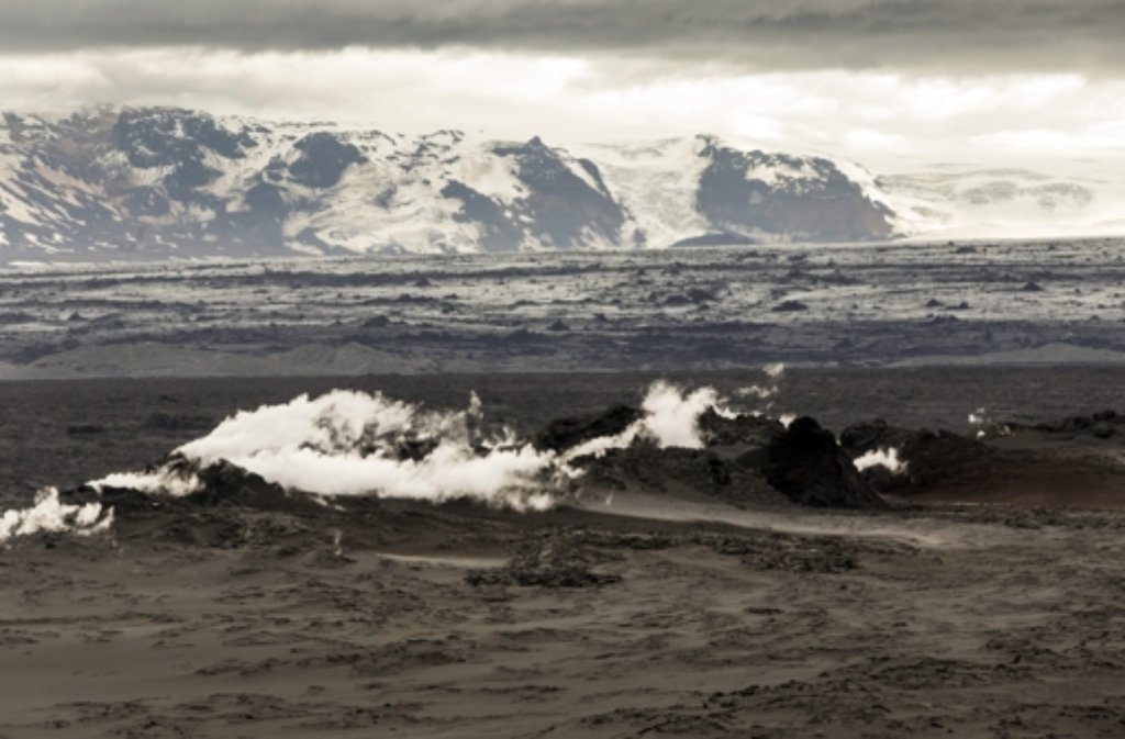 Nördlich des Gletschers Vatnajökull klafft ein 900 Meter langer Riss.