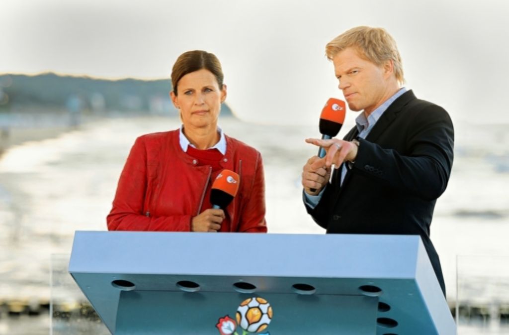 Das ZDF-Fußballdoppel Katrin Müller-Hohenstein und Olli Kahn