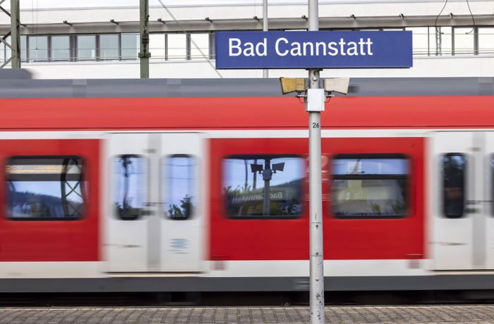 Angriffe am Feuersee und in Bad Cannstatt: Mann attackiert und verletzt zwei Reisende
