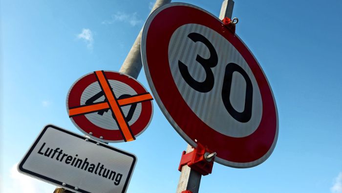 Stuttgart führt in drei Stadtbezirken  Tempo 30  in der Nacht ein