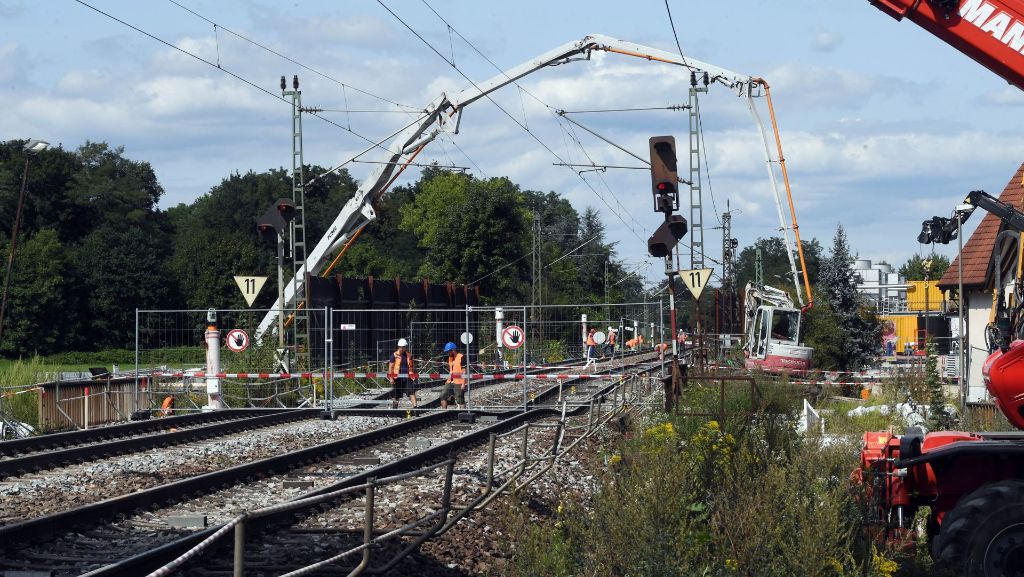 Schienenverkehr: Trasse der Rheintalbahn noch bis Oktober gesperrt