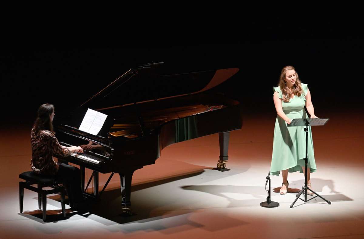 Virginie Déjos(Klavier) und Esther Dierkes (Sopran) bei „Pallaksch - Die Hölderlinnacht“