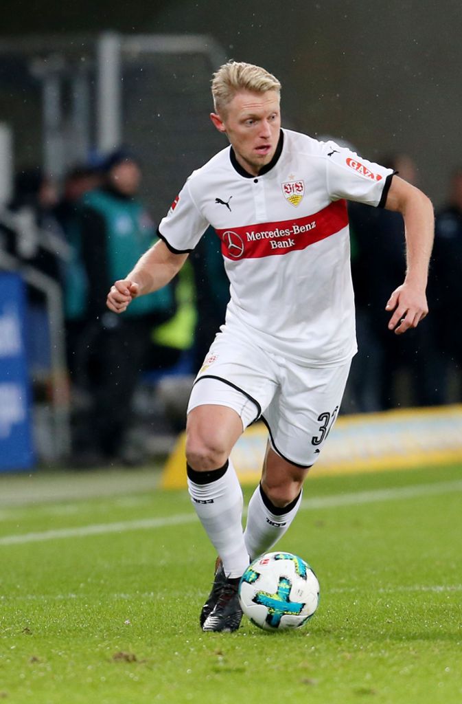 2017 kam dann das Angebot des VfB Stuttgart, das Andreas Beck annahm. Von den Fans wurde der mittlerweile 30-Jährige mit offenen Armen empfangen. Andreas Beck machte 41 Spiele und ein Tor für den VfB. (Stand: 22.12.2017)