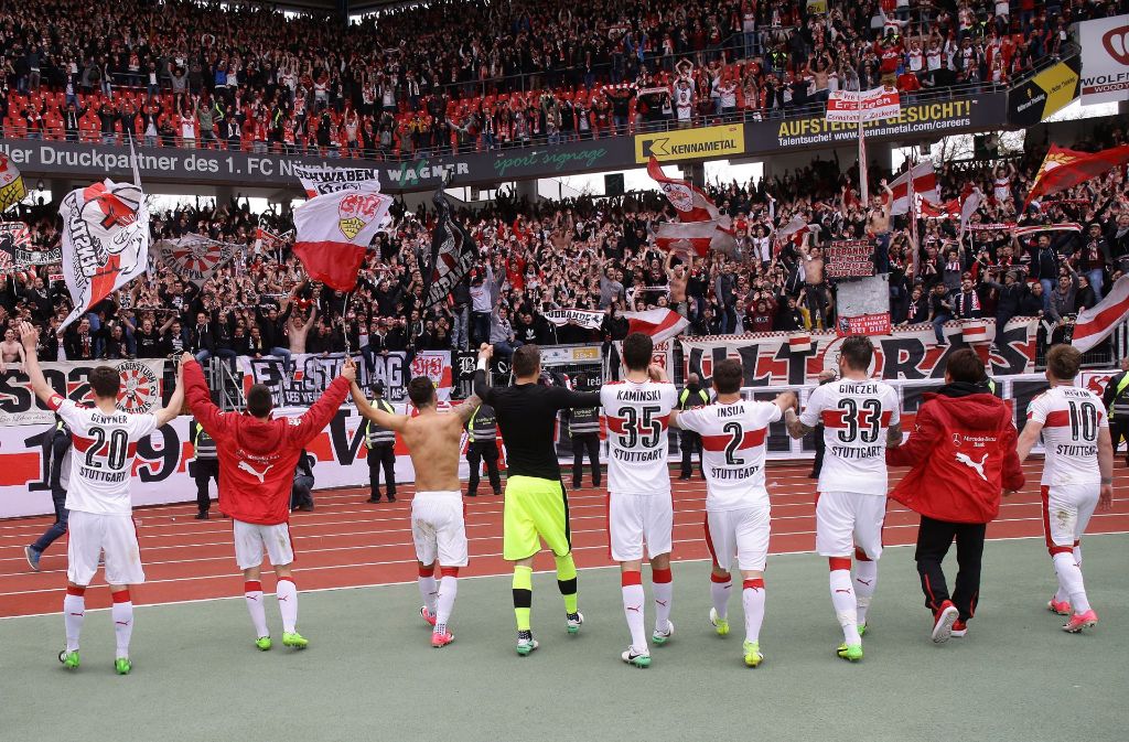 Der VfB Stuttgart gewinnt beim 1. FC Nürnberg. Und versetzt die Fans in Ekstase.