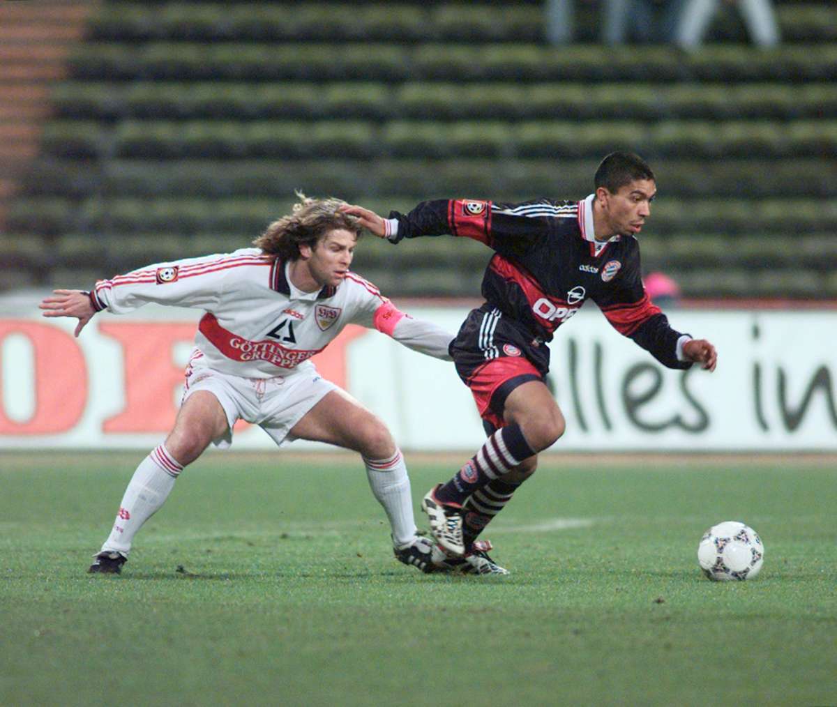 Im Jahr nach dem Pokalsieg, also in der Saison 1997/1998, steht der VfB erneut im Halbfinale, unterliegt aber dem FC Bayern in München mit 0:3. Der Rekordmeister gewinnt auch das Endspiel – 2:1 gegen den MSV Duisburg.