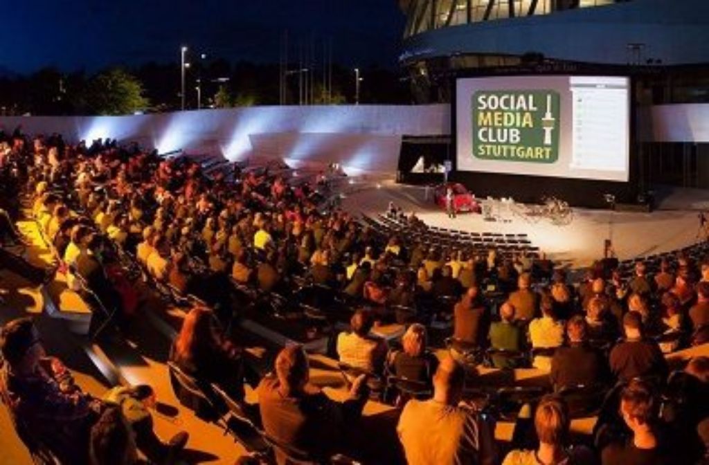 Einmal im Jahr lädt der SMCST zum Social Media Night Open Air. Foto: Facebook/Social Media Club Stuttgart