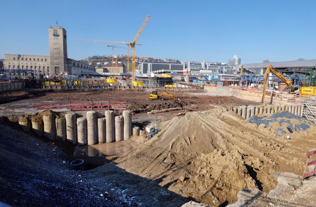 Die Baustelle von Stuttgart 21 wird noch lange Zeit das Bild in der Innenstadt prägen. Foto: dpa
