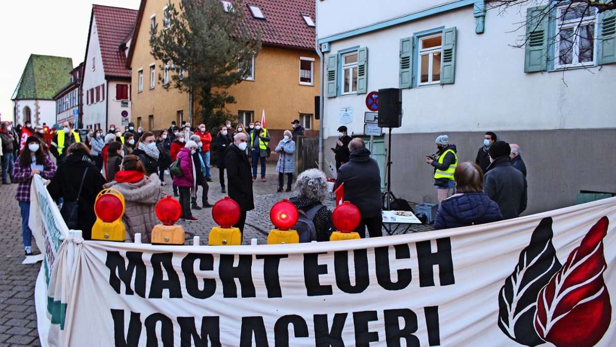 Uneinigkeit über Corona-Maßnahmen: Demo trifft auf Demo in Filderstadt