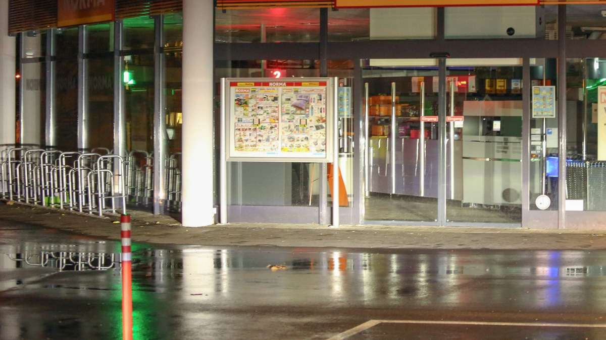 Baden-Württemberg: Tatort Supermarkt: Mann sticht auf Vierjährige ein