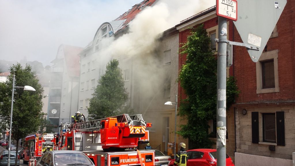Brand in Stuttgart: Flammen in der Tannenstraße