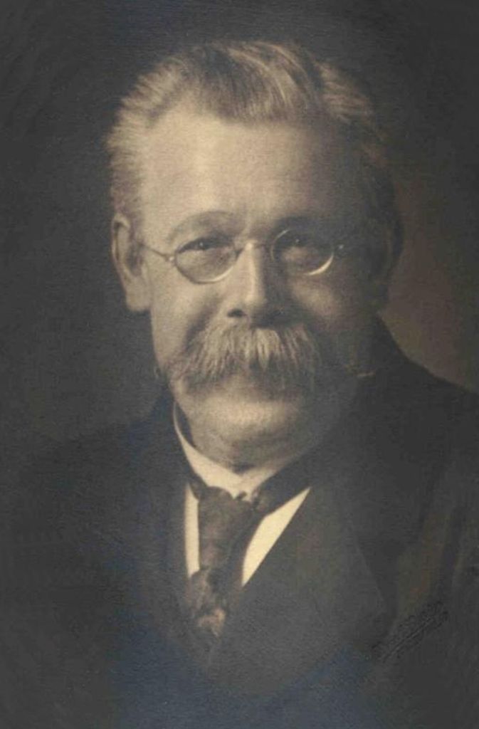 Der Firmengründer Wilhelm Heinrich Leonhardt war der Urgroßvater des jetzigen Inhabers Markus Maurer.