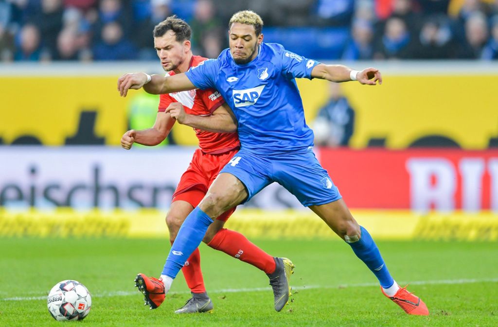 Über den VfL Bochum (2016 bis 2018) kam der 25-jährige offensive Mittelfeldspieler im Sommer zu Fortuna Düsseldorf. Zuletzt spielte er zehnmal durch. Insgesamt stehen für ihn 14 Einsätze mit zwei Vorlagen zu Buche – beim jüngsten 1:1 bei 1899 Hoffenheim um Joelinton (Bild, rechts) bereitete er den Ausgleichstreffer vor.