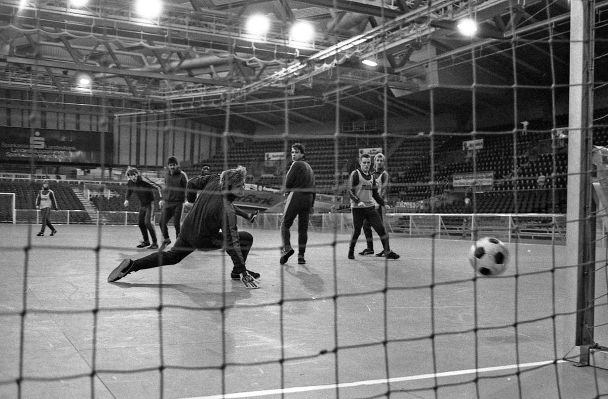 Die Kickers beim Hallentraining in der Stuttgarter Schleyerhalle.