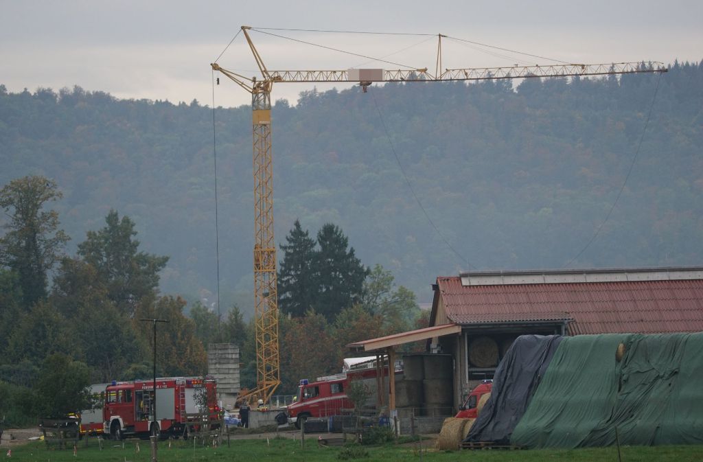 Auf einem Bauernhof in Bad Boll (Kreis Göppingen) hat sich am Freitag ein schwerer Arbeitsunfall ereignet.
