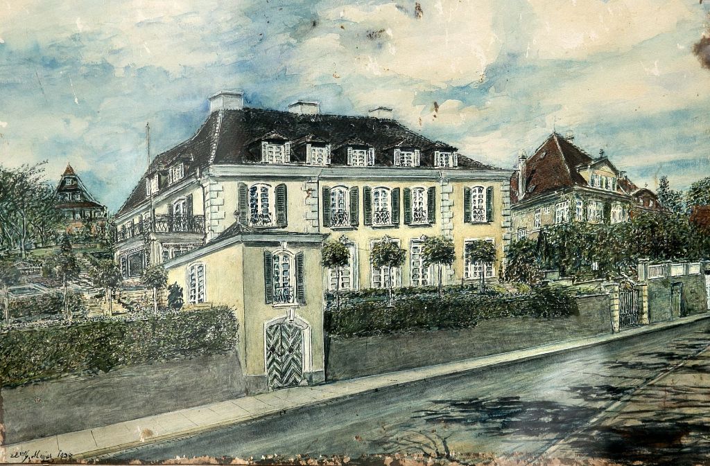 Eine historische Ansicht der Bonatz-Villa hängt als Gemälde im Wohnzimmer.