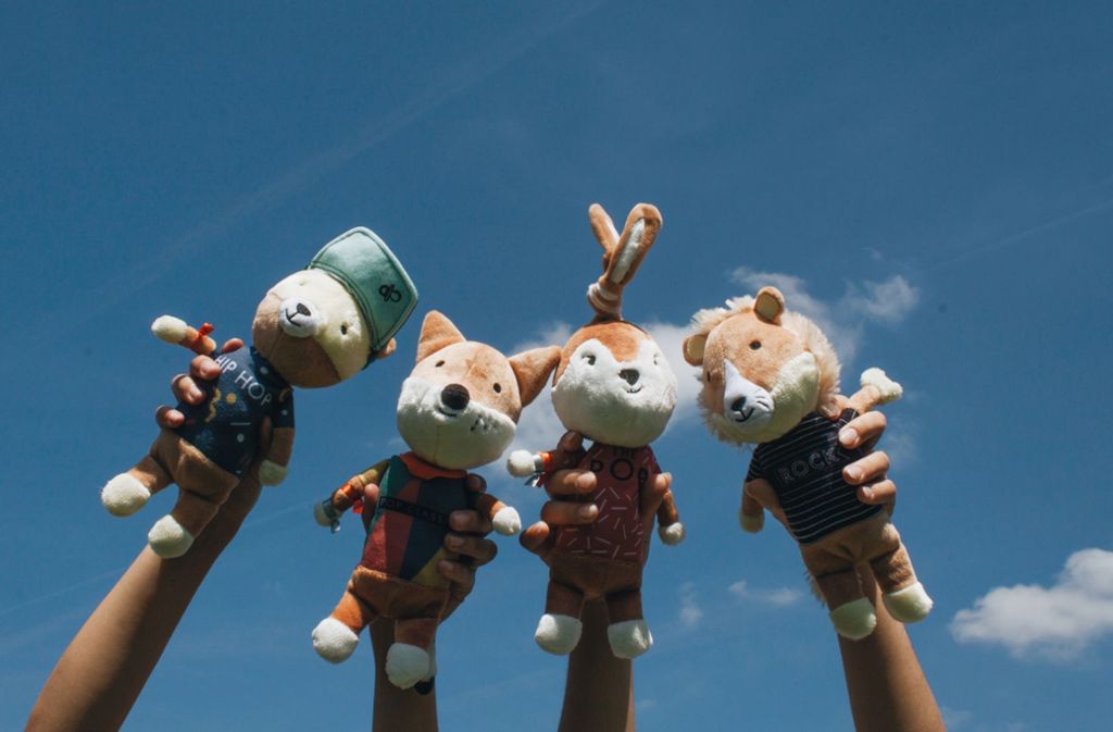 Eine Band der besonderen Art: Die Rockpüppchen, die Kinderaugen zum Zuklappen bringen sollen. Foto: Start-up BW (z)
