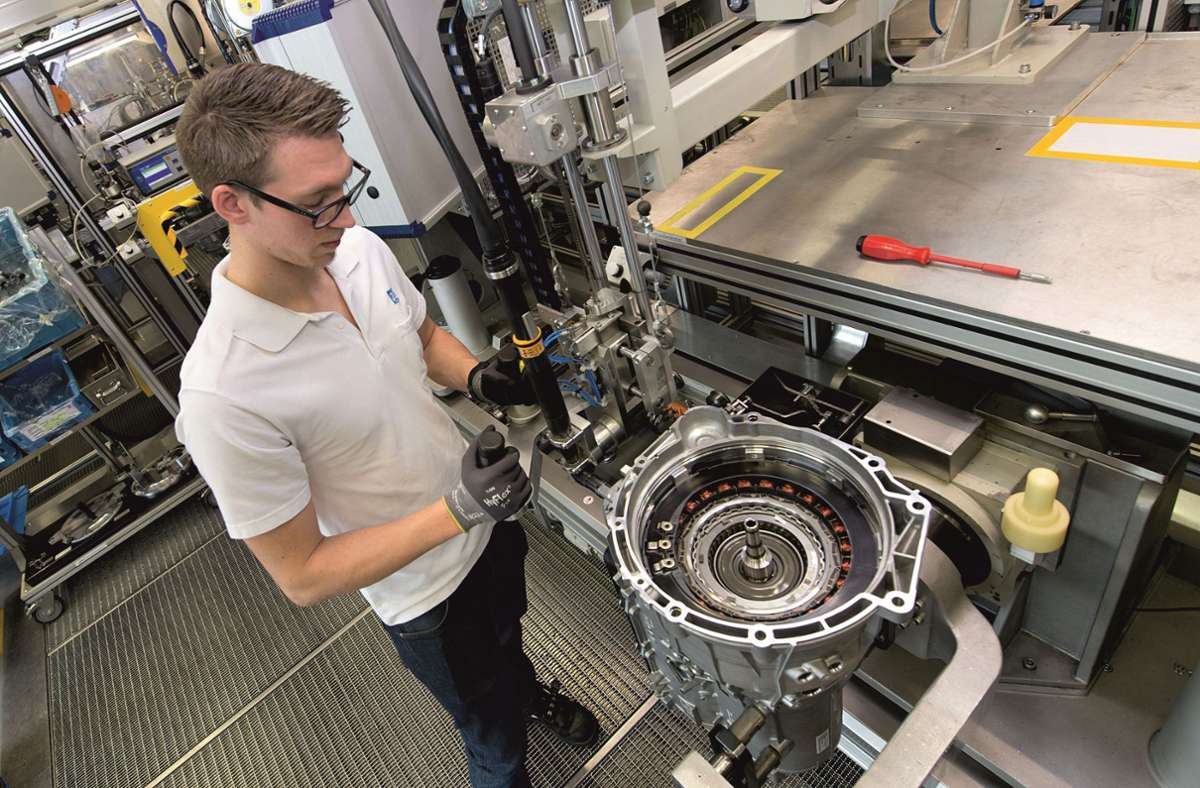 Das ZF-Werk in Saarbrücken hat jahrelange Erfahrung in der Produktion von Hybridantrieben. Foto: ZF