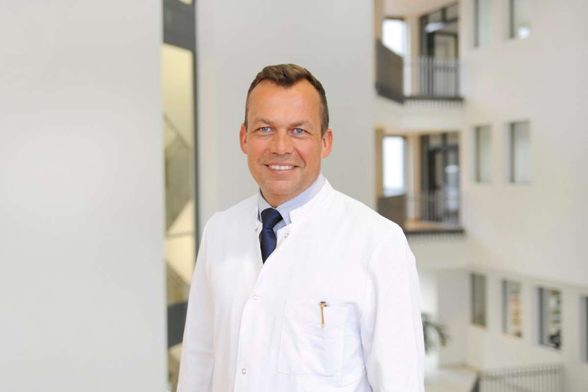 Christian Herdeg von der Klinik für Innere Medizin, Herz- und Kreislauferkrankungen an der medius Klinik in Ostfildern-Ruit.