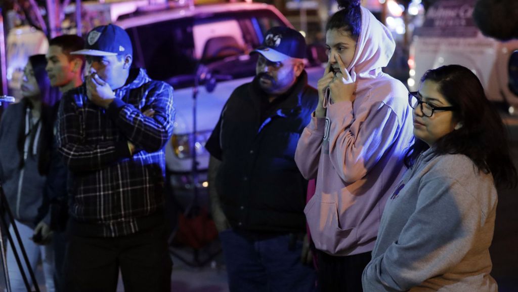 Feuer bei Party in US-Lagerhaus: Zahl der Toten steigt auf 36