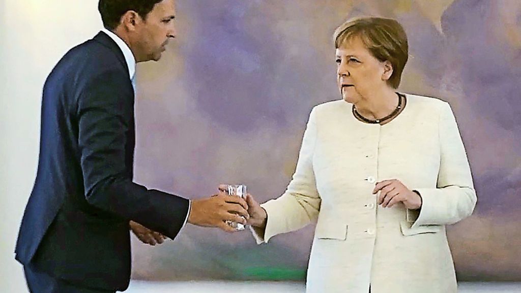 Neuer Merkel-Zwischenfall: Kanzlerin macht ihre Psyche fürs Zittern verantwortlich