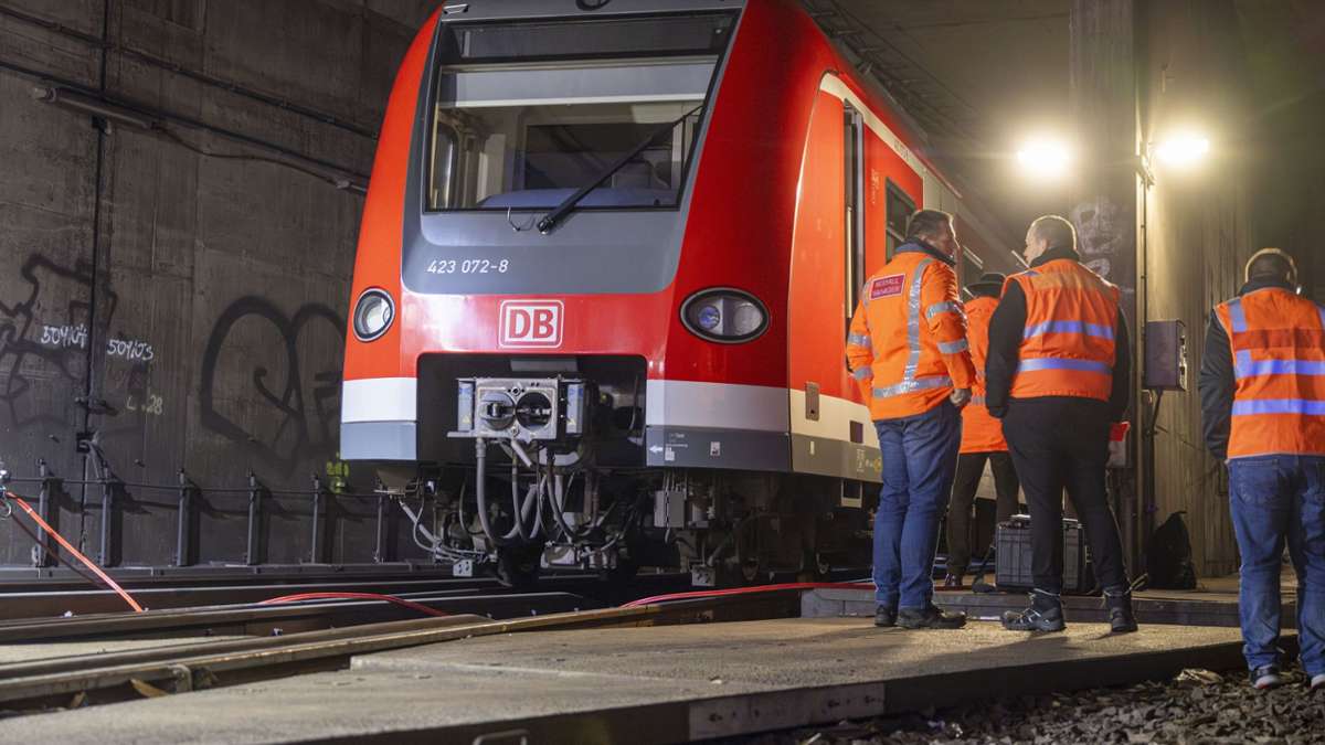 München: S-Bahn entgleist – wichtige Bahnstrecke gesperrt